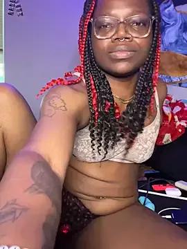 beanmcqueen from StripChat is Freechat