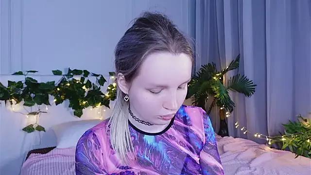 Beatrica_Klein from StripChat is Freechat