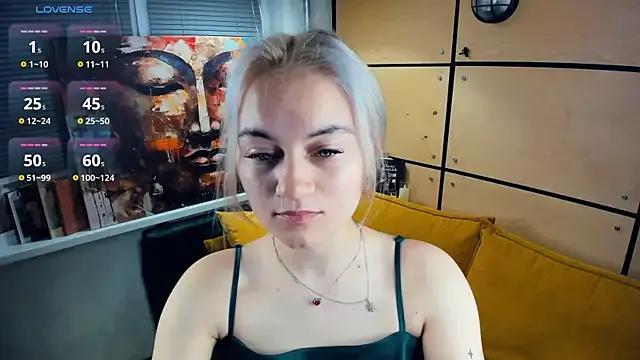 Girls free live sex cams: Check out the satisfaction of typing and cam2cam with our sensual livestreamers, who will teach you all about temptation and desires with their smoking hot physiques.