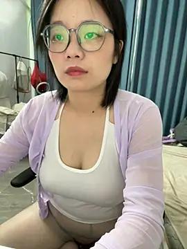 Bella0815 from StripChat