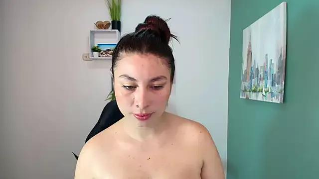 bella_99_ from StripChat