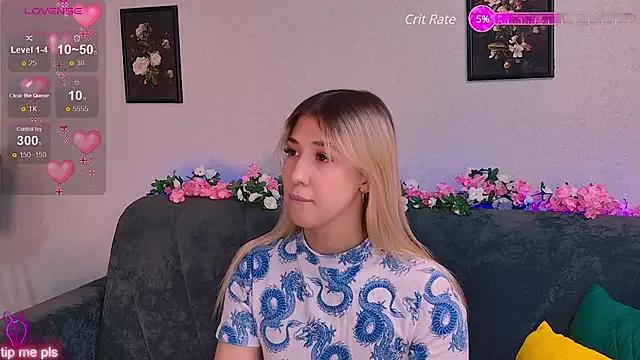 Bella_svon from StripChat is Freechat