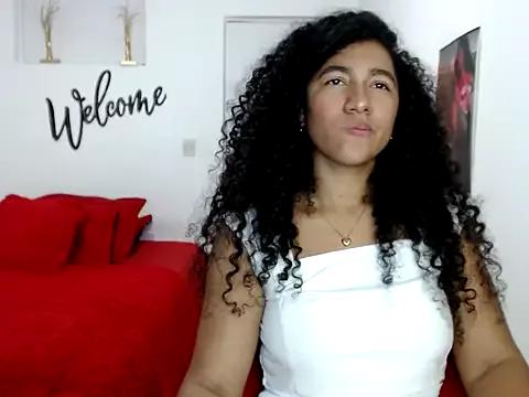 bellacrespalatina from StripChat is Freechat