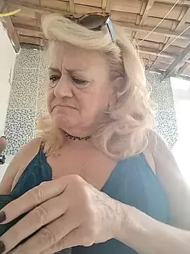 Belladama61 from StripChat is Freechat