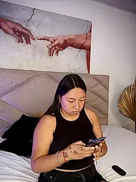 BellaRoux1 from StripChat is Freechat