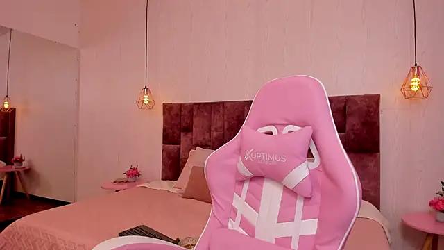 BELLASEXXX from StripChat