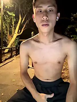 Girls free live sex cams: Check out the satisfaction of typing and cam2cam with our sensual livestreamers, who will teach you all about temptation and desires with their smoking hot physiques.
