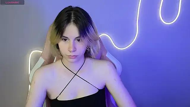 BettyCarter07 from StripChat is Freechat