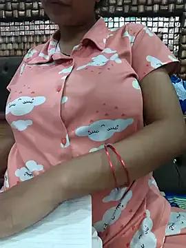 big_tits-queen from StripChat is Freechat