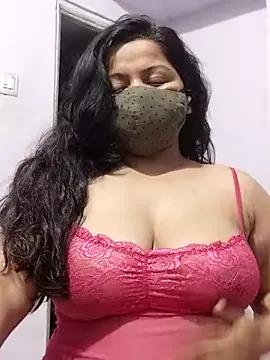 BigAssSarah from StripChat is Freechat