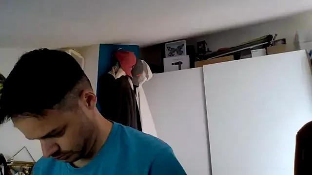 bigcockjohnxxxxx from StripChat is Freechat