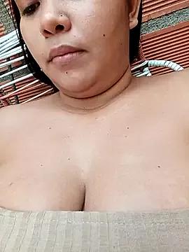 BigSlutTits from StripChat is Freechat