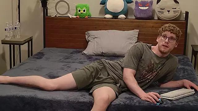 BlueEyedTallGuy94 from StripChat is Freechat