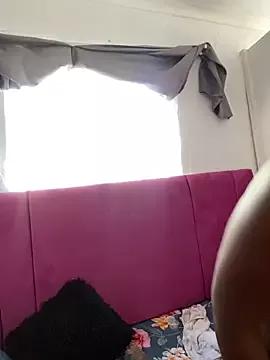 BootlliciousLayla from StripChat is Freechat