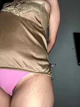 Bossbabeeee from StripChat is Freechat
