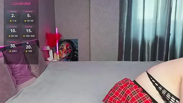 BritneyLix from StripChat is Freechat