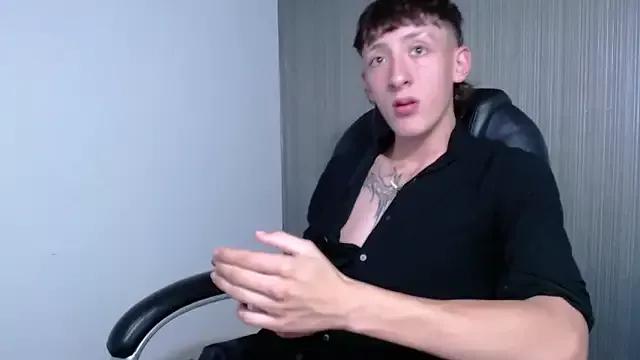 Bryan_Hunter from StripChat is Freechat