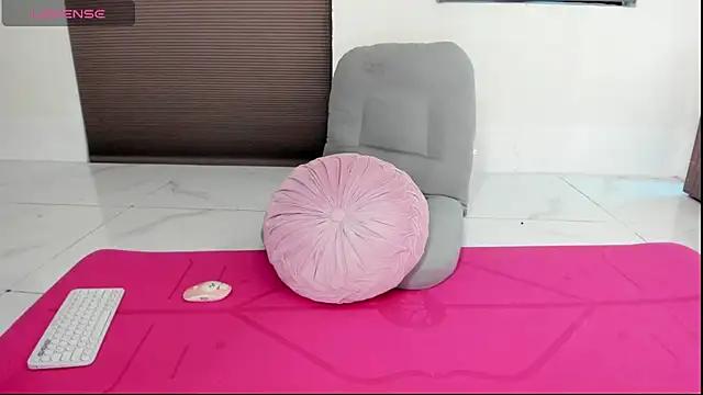 Bubble_Treee from StripChat