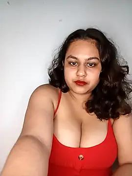 bumblebeegirl from StripChat is Freechat