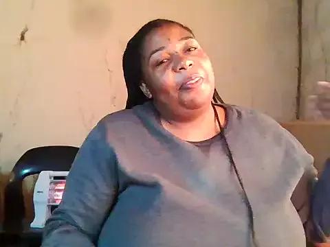 bustyboobs6 from StripChat is Freechat