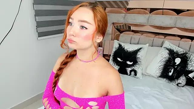 CamiiLovers from StripChat is Freechat