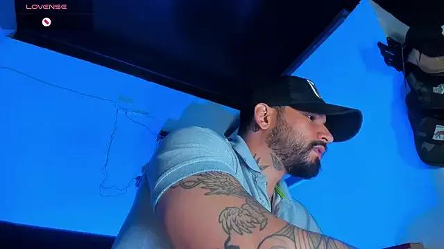 CamiloGray_ from StripChat is Freechat