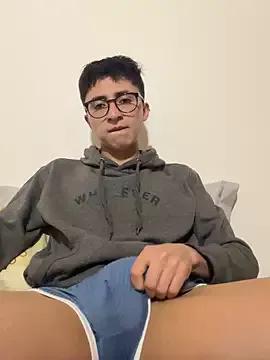 CamiRojas_boy from StripChat is Freechat