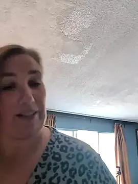 Canadian_BBW from StripChat