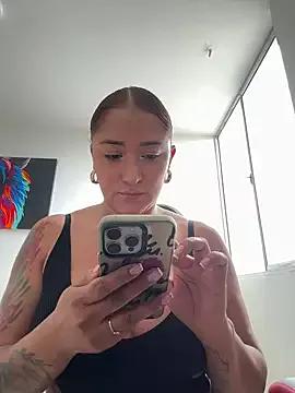 carla-rossi from StripChat is Freechat