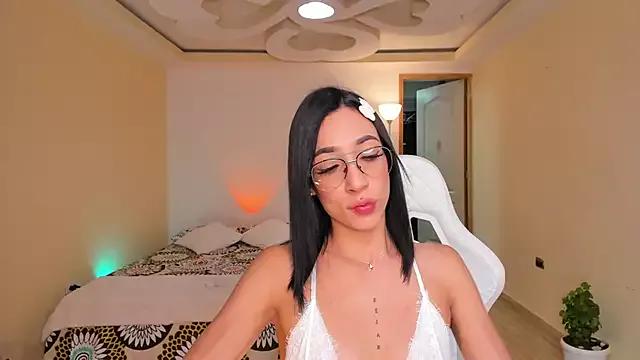 carleee_winter from StripChat is Freechat