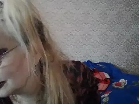 CarlyTreat from StripChat is Freechat