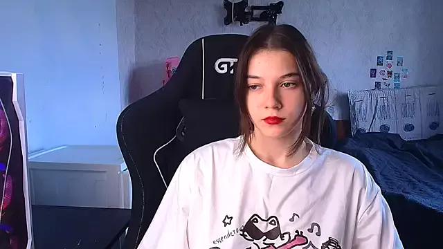 Carolina_lina from StripChat is Freechat
