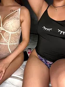 Photos of Caroline_one from StripChat is Freechat