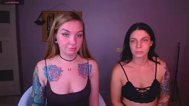 Carrie_Moonshine from StripChat is Freechat