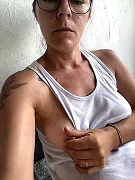 casalingajessica from StripChat is Freechat