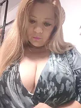 Casandra_Cruz from StripChat is Freechat