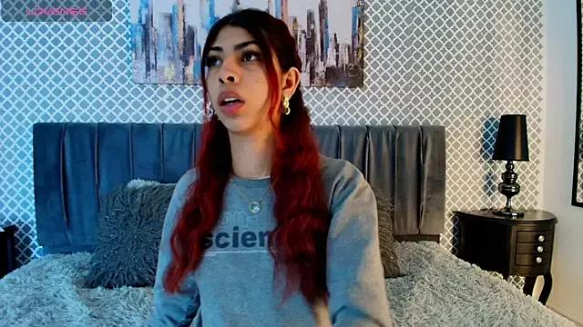Cassie_bloom from StripChat is Freechat