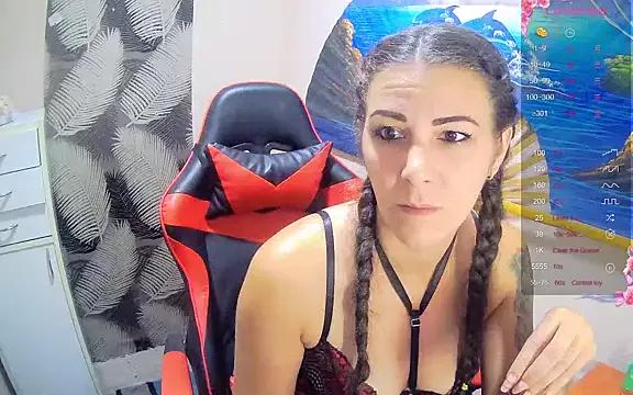 Catbaby32 from StripChat is Freechat