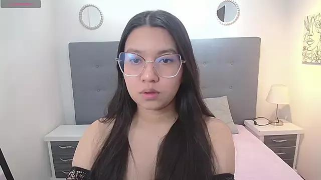 chaneelstark from StripChat is Freechat