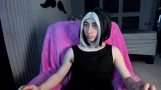 Charlottee_slave from StripChat is Freechat