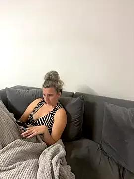 Photos of Charsworld from StripChat is Freechat