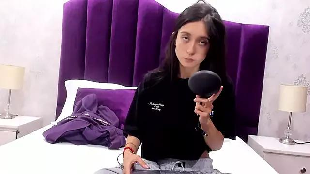 Cherry_Dreams from StripChat is Freechat