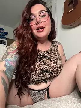 Cherrycherrymiss from StripChat is Freechat