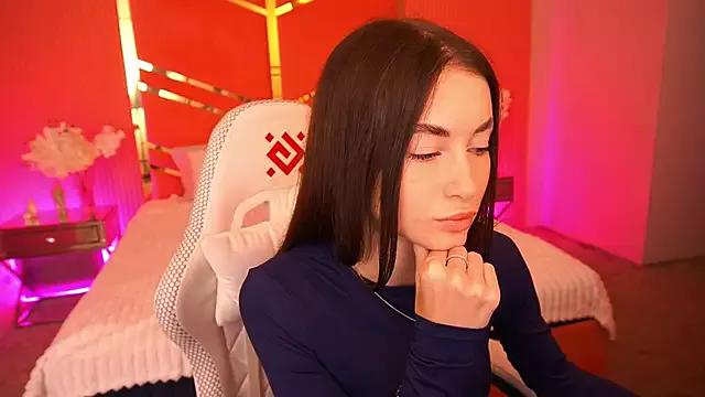 CherryyLulu from StripChat is Freechat