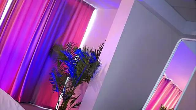 Girls free live sex cams: Check out the satisfaction of typing and cam2cam with our sensual livestreamers, who will teach you all about temptation and desires with their smoking hot physiques.