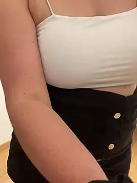 Girls free live sex cams: Check out the satisfaction of typing and cam2cam with our sensual livestreamers, who will teach you all about temptation and desires with their smoking hot physiques.