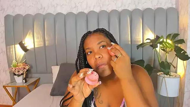 Chloee_Miller1 from StripChat is Freechat