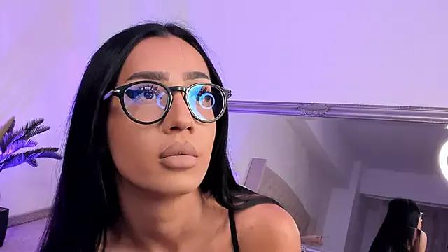 ChloeObril from StripChat is Freechat