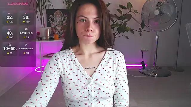 ChloeSummers from StripChat is Freechat