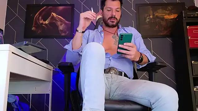 Photos of ChrisKox from StripChat is Freechat